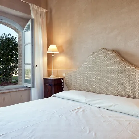 Casanova Di Neri Relais 3*